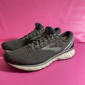 Brooks ghost 11